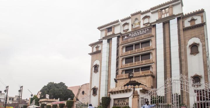 Hotel Maharaja Regency Ludhijána Kültér fotó