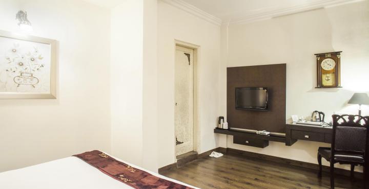 Hotel Maharaja Regency Ludhijána Kültér fotó