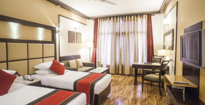 Hotel Maharaja Regency Ludhijána Kültér fotó