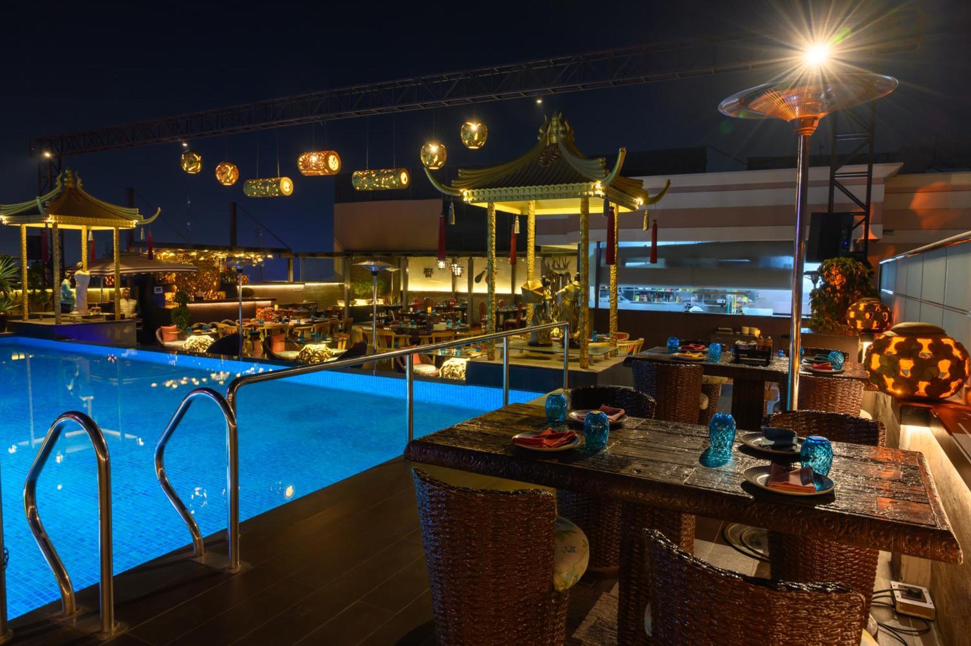 Hotel Maharaja Regency Ludhijána Kültér fotó